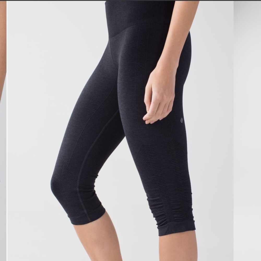 lululemon in the flow crop